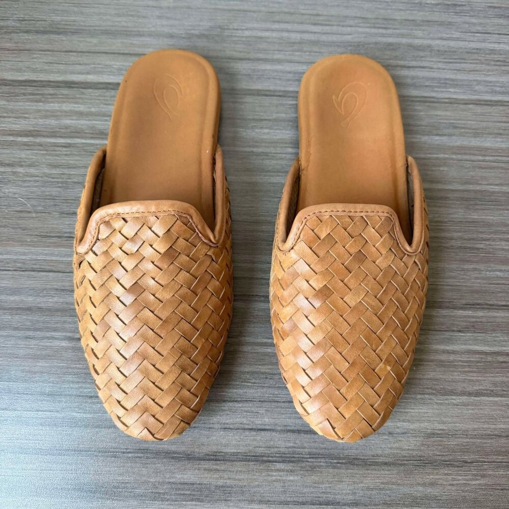 OluKai Mi’i Woven Leather Mules in Tan - Picture 5 of 16